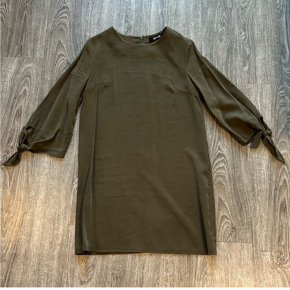 Olive green dress. Size Small.